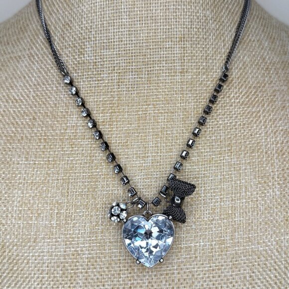Betsey Johnson Rare Crystal Heart Pendant Necklace W/ Bow & Flower Charm - Picture 2 of 11